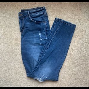 GUC Old Navy Rockstar Distressed Jeans